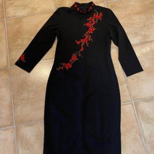 R&D Black Dress Embroidered (Embroidery) Red Flowers Size M Long Sleeve